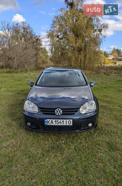 Хетчбек Volkswagen Golf 2006 в Житомирі