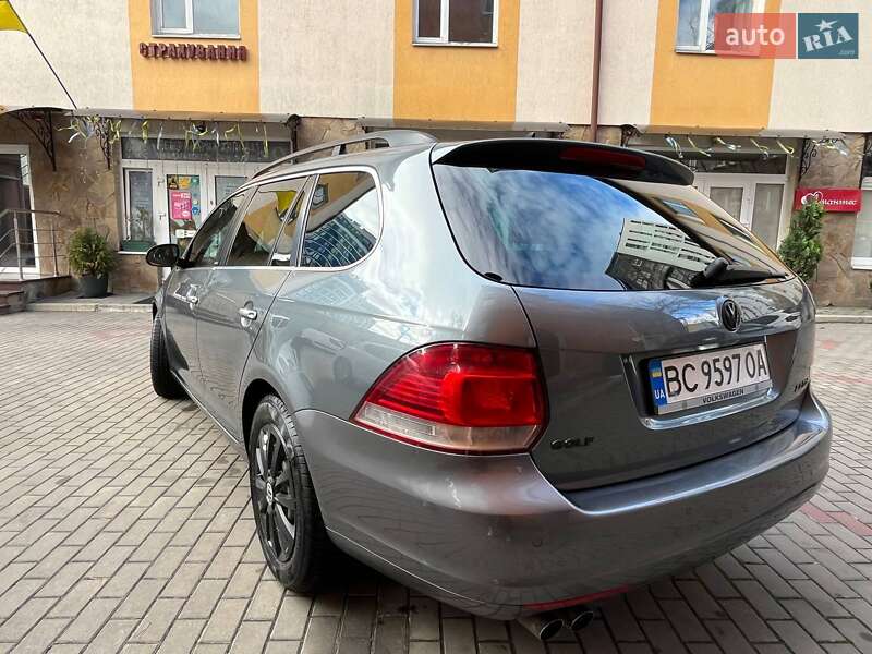 Універсал Volkswagen Golf 2012 в Львові