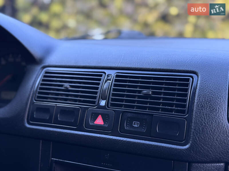 Універсал Volkswagen Golf 2001 в Чернігові