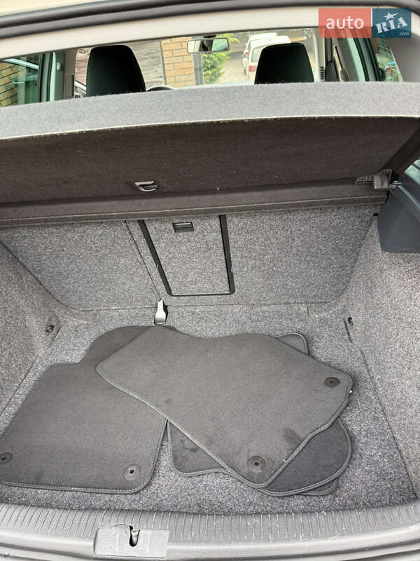 Хетчбек Volkswagen Golf 2013 в Хмельницькому фото 20 Хетчбек Volkswagen Golf 2013 в Хмельницькому