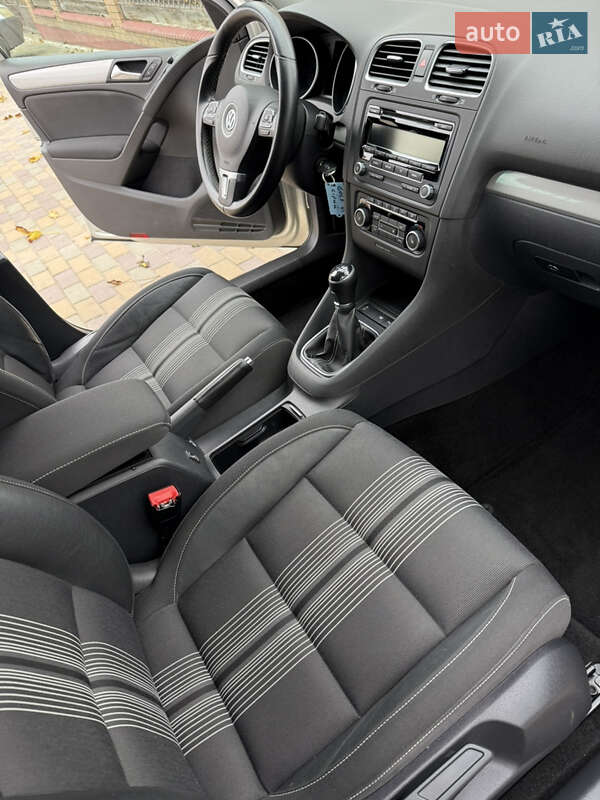 Хетчбек Volkswagen Golf 2013 в Хмельницькому фото 22 Хетчбек Volkswagen Golf 2013 в Хмельницькому