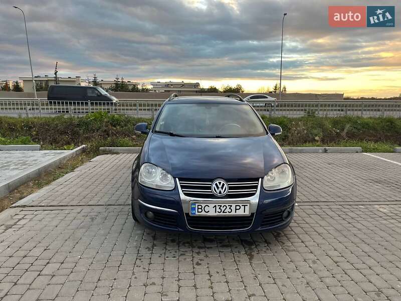 Універсал Volkswagen Golf 2008 в Львові