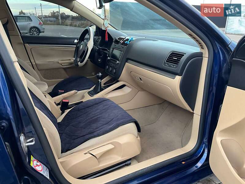 Універсал Volkswagen Golf 2008 в Львові