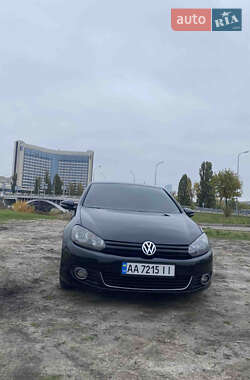 Хетчбек Volkswagen Golf 2013 в Києві