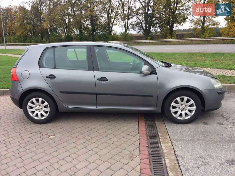 Хэтчбек Volkswagen Golf 2004 в Немирове фото 9 Хэтчбек Volkswagen Golf 2004 в Немирове