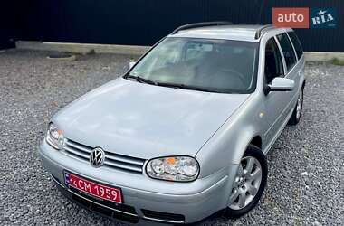 Универсал Volkswagen Golf 2004 в  фото 18 Универсал Volkswagen Golf 2004 в