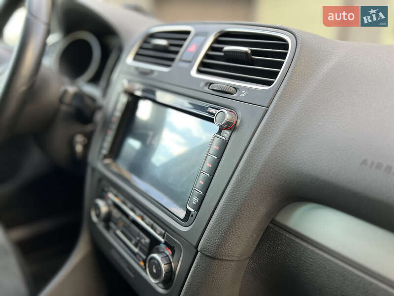 Хетчбек Volkswagen Golf 2009 в Івано-Франківську