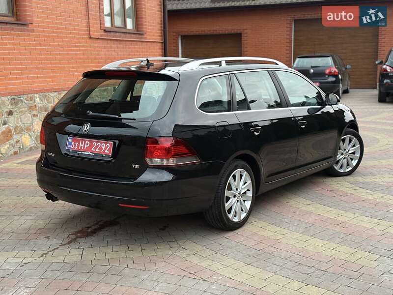 Универсал Volkswagen Golf 2012 в Сарнах