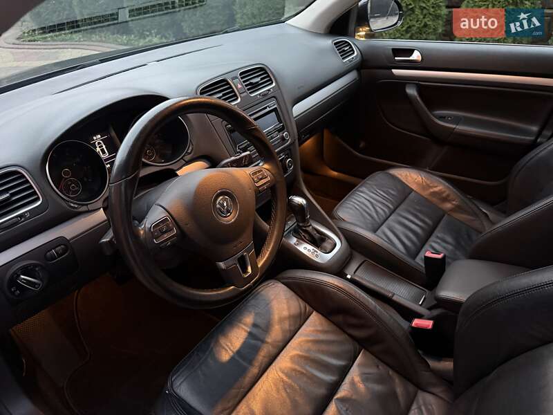 Универсал Volkswagen Golf 2012 в Сарнах