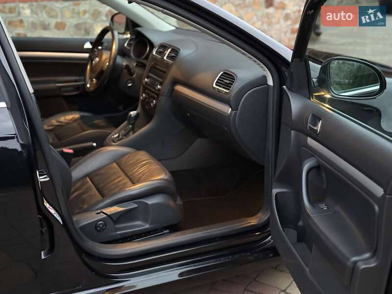 Универсал Volkswagen Golf 2012 в Сарнах