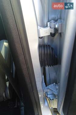 Универсал Volkswagen Golf 2004 в  фото 66 Универсал Volkswagen Golf 2004 в