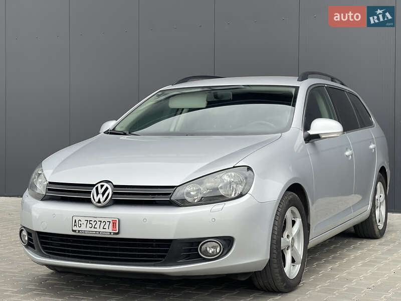 Універсал Volkswagen Golf 2010 в Луцьку