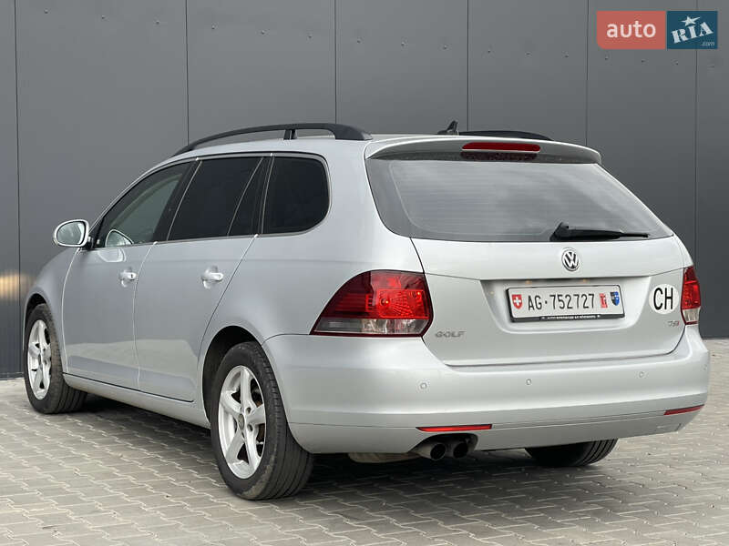 Універсал Volkswagen Golf 2010 в Луцьку