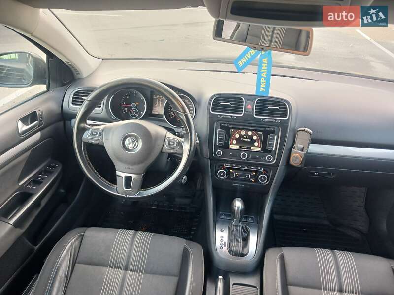 Универсал Volkswagen Golf 2013 в Киеве