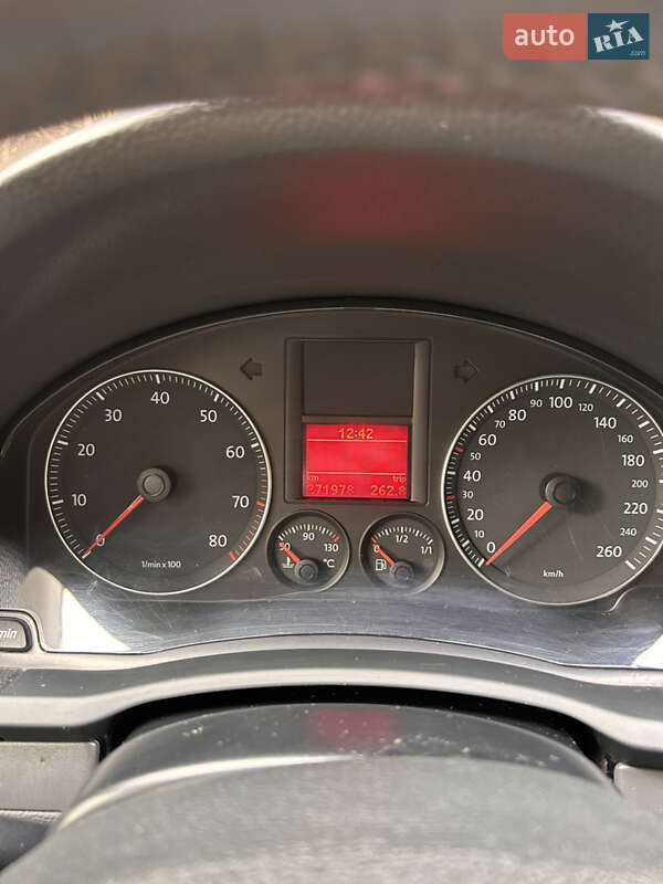 Универсал Volkswagen Golf 2007 в Киеве