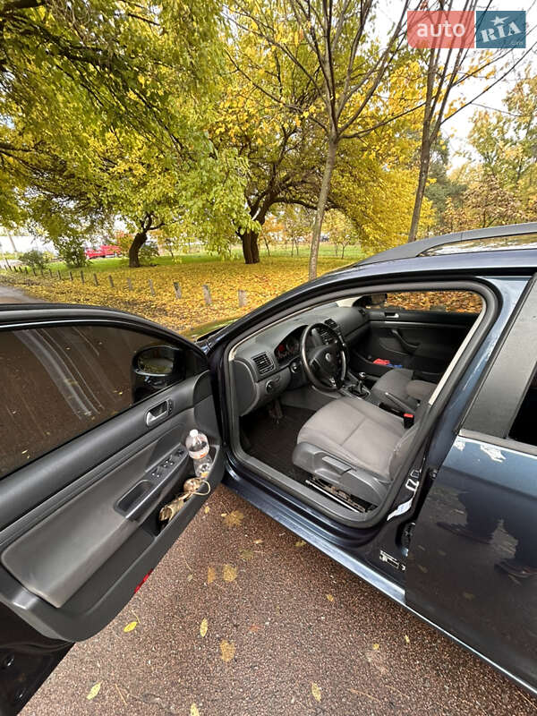 Универсал Volkswagen Golf 2007 в Киеве