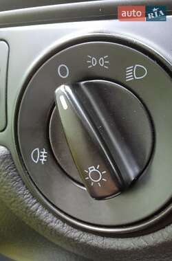 Универсал Volkswagen Golf 2004 в  фото 70 Универсал Volkswagen Golf 2004 в