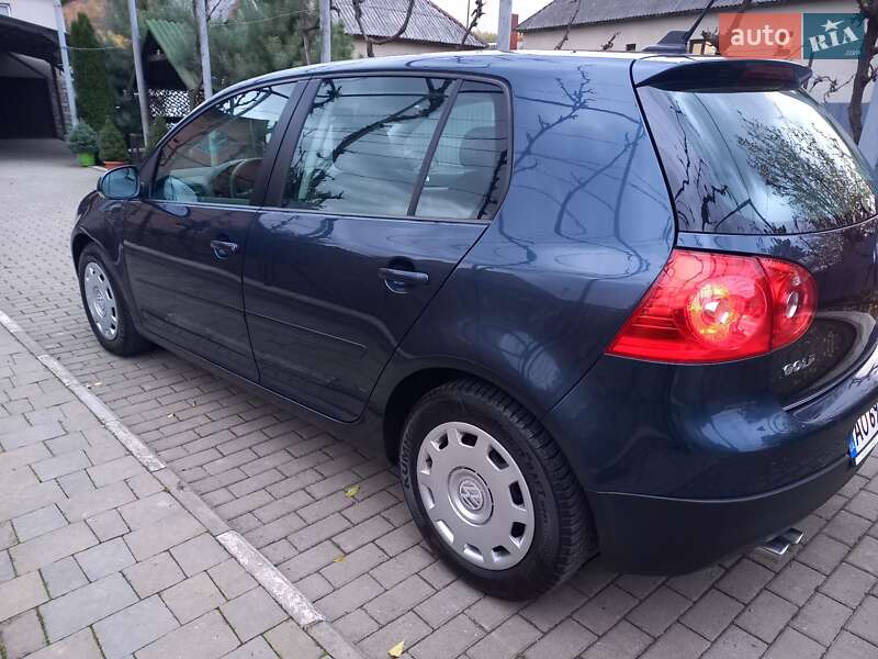 Хэтчбек Volkswagen Golf 2007 в Мукачево