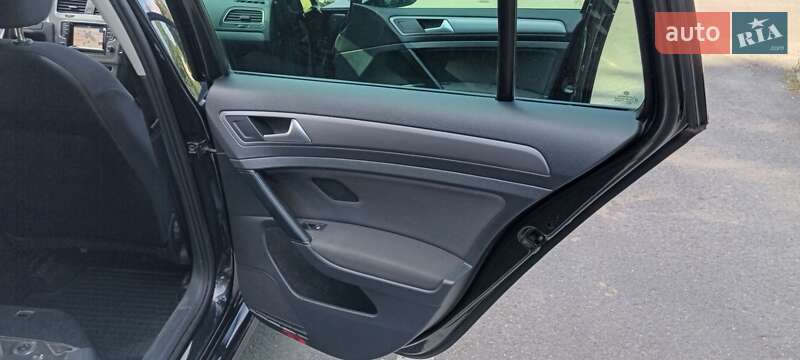 Універсал Volkswagen Golf 2014 в Миколаєві