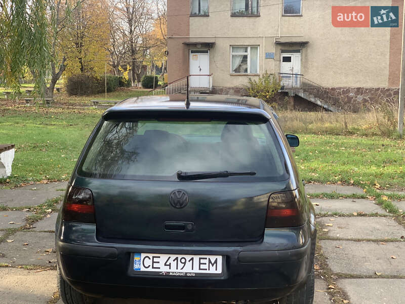 Хетчбек Volkswagen Golf 1999 в Чернівцях