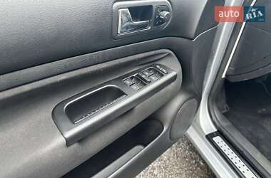 Хэтчбек Volkswagen Golf 2002 в  фото 37 Хэтчбек Volkswagen Golf 2002 в