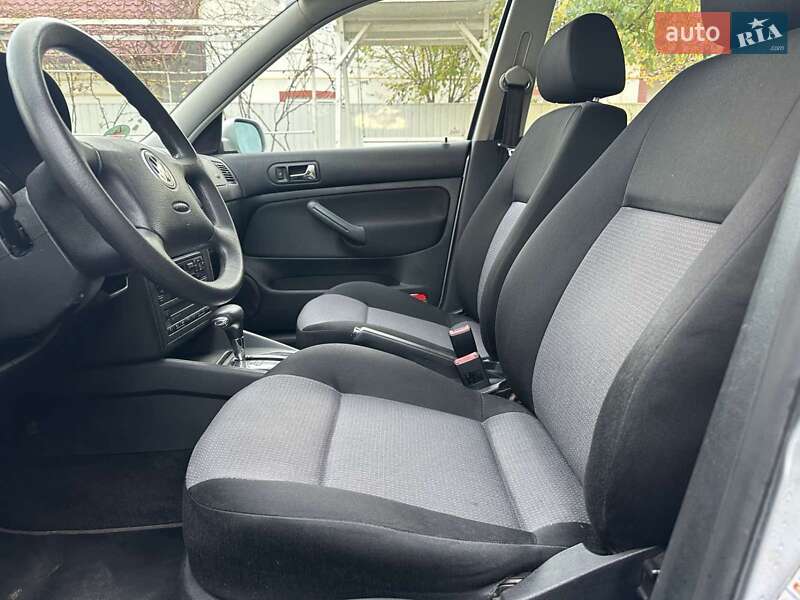 Хетчбек Volkswagen Golf 2002 в Хмельницькому фото 18 Хетчбек Volkswagen Golf 2002 в Хмельницькому