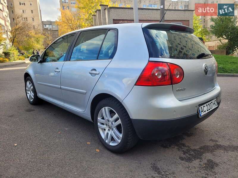 Хэтчбек Volkswagen Golf 2006 в Луцке фото 4 Хэтчбек Volkswagen Golf 2006 в Луцке