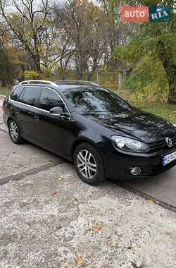 Универсал Volkswagen Golf 2009 в Желтых Водах
