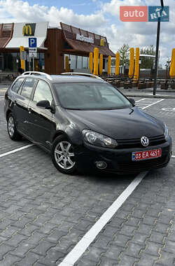 Универсал Volkswagen Golf 2013 в Луцке