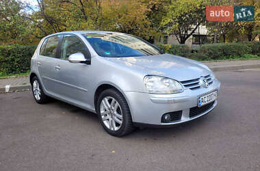 Хэтчбек Volkswagen Golf 2006 в Луцке Хэтчбек Volkswagen Golf 2006 в Луцке
