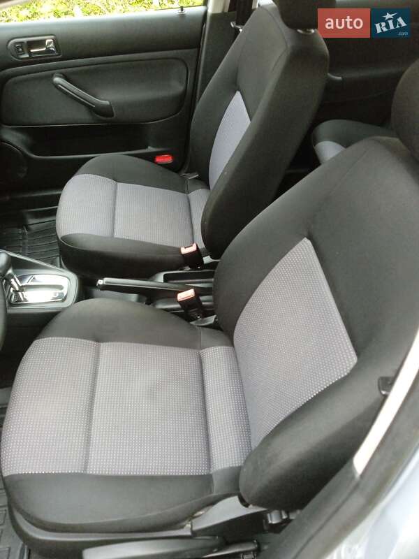 Хетчбек Volkswagen Golf 2002 в Хмельницькому фото 34 Хетчбек Volkswagen Golf 2002 в Хмельницькому