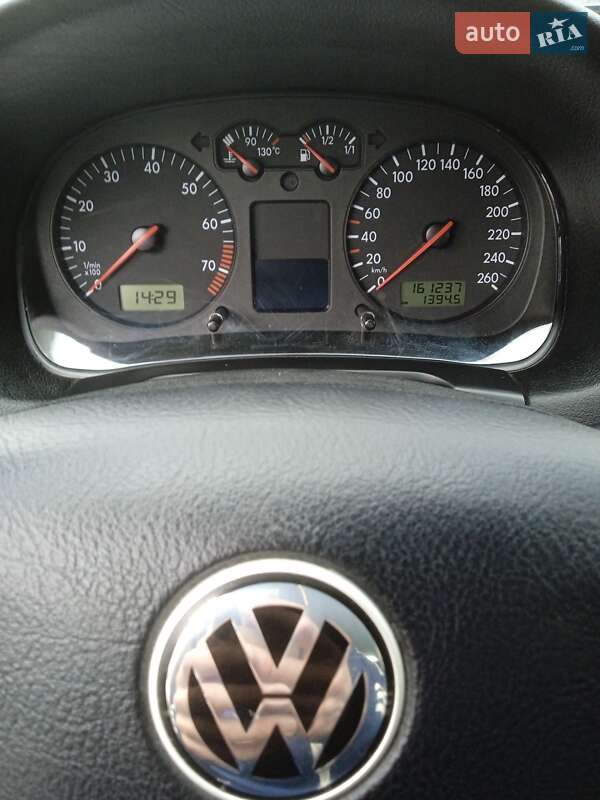 Хетчбек Volkswagen Golf 2002 в Хмельницькому фото 39 Хетчбек Volkswagen Golf 2002 в Хмельницькому