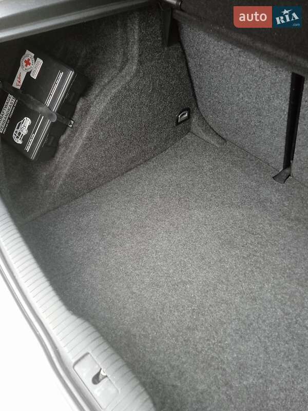 Хетчбек Volkswagen Golf 2002 в Хмельницькому фото 44 Хетчбек Volkswagen Golf 2002 в Хмельницькому