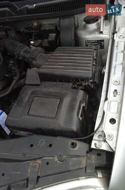 Хэтчбек Volkswagen Golf 2002 в  фото 11 Хэтчбек Volkswagen Golf 2002 в