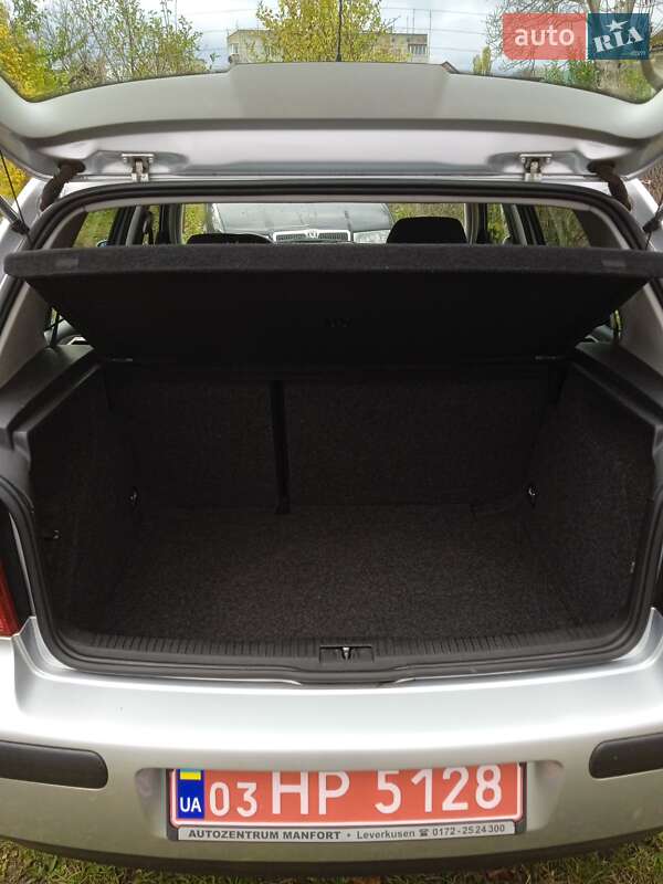 Хетчбек Volkswagen Golf 2002 в Хмельницькому фото 49 Хетчбек Volkswagen Golf 2002 в Хмельницькому