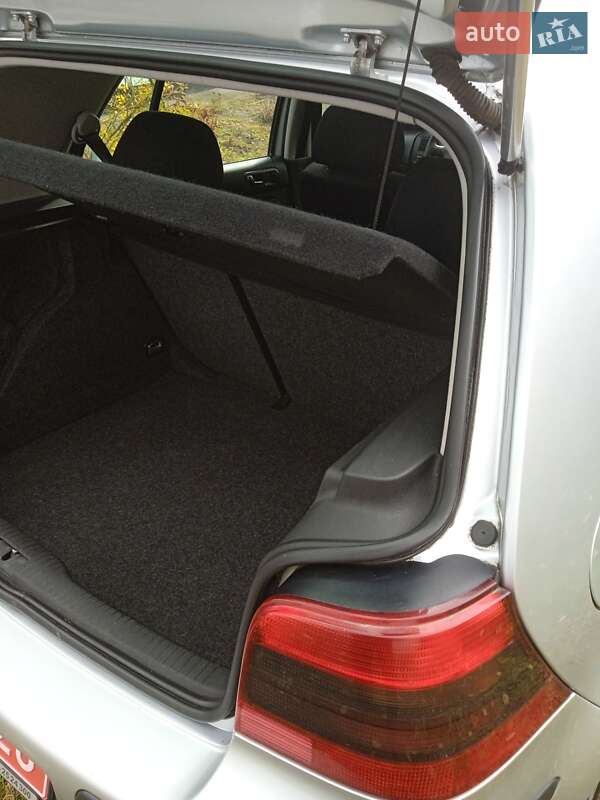 Хетчбек Volkswagen Golf 2002 в Хмельницькому фото 54 Хетчбек Volkswagen Golf 2002 в Хмельницькому