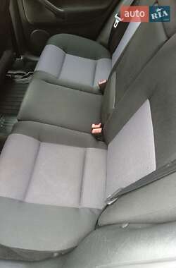 Хэтчбек Volkswagen Golf 2002 в  фото 74 Хэтчбек Volkswagen Golf 2002 в