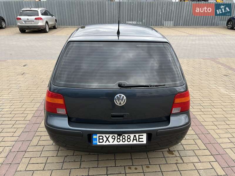 Хетчбек Volkswagen Golf 2001 в Хмельницькому