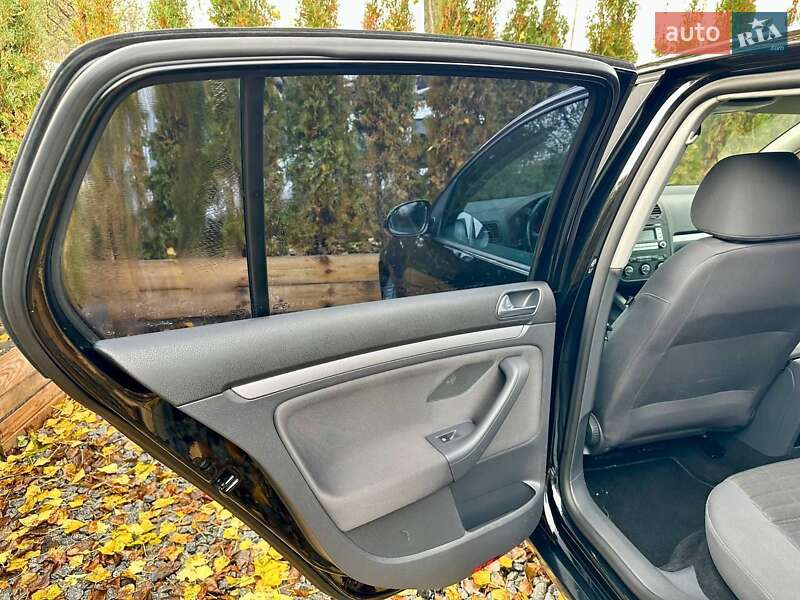 Хетчбек Volkswagen Golf 2008 в Полтаві