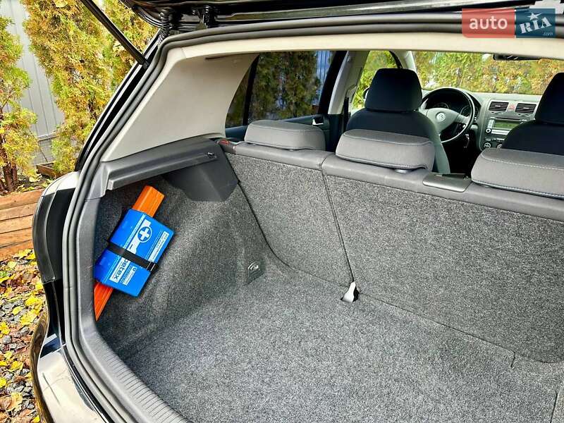 Хетчбек Volkswagen Golf 2008 в Полтаві