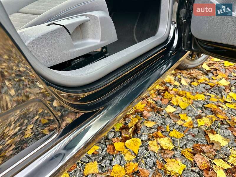 Хетчбек Volkswagen Golf 2008 в Полтаві