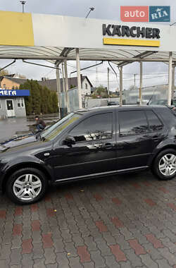 Хэтчбек Volkswagen Golf 2001 в Луцке