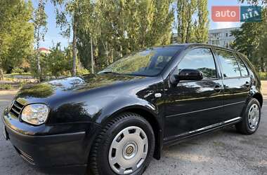 Хэтчбек Volkswagen Golf 2001 в Ахтырке