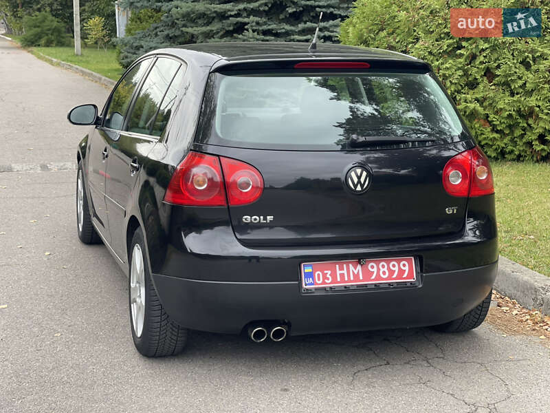 Хэтчбек Volkswagen Golf 2007 в Киеве