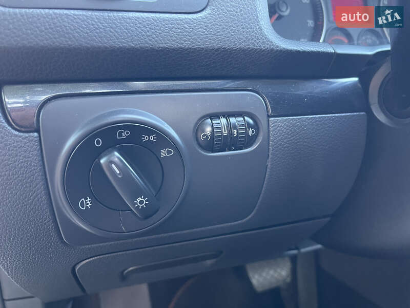 Хэтчбек Volkswagen Golf 2007 в Киеве