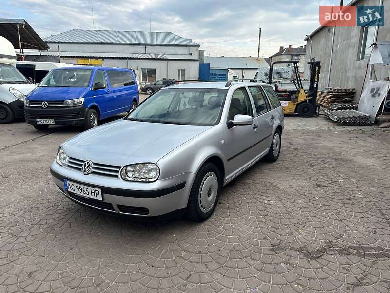 Volkswagen Golf 2003