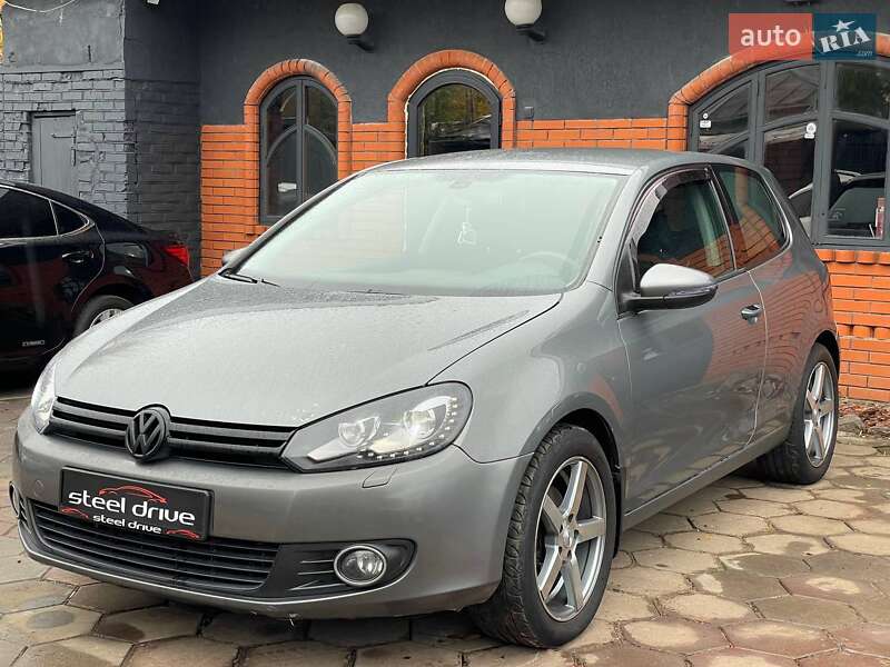 Хетчбек Volkswagen Golf 2011 в Миколаєві