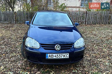 Хетчбек Volkswagen Golf 2005 в Вінниці