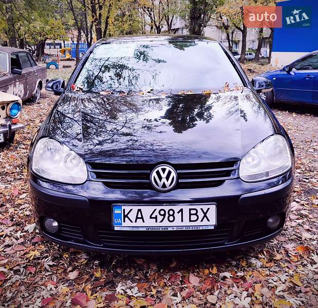 Хэтчбек Volkswagen Golf 2006 в Белой Церкви