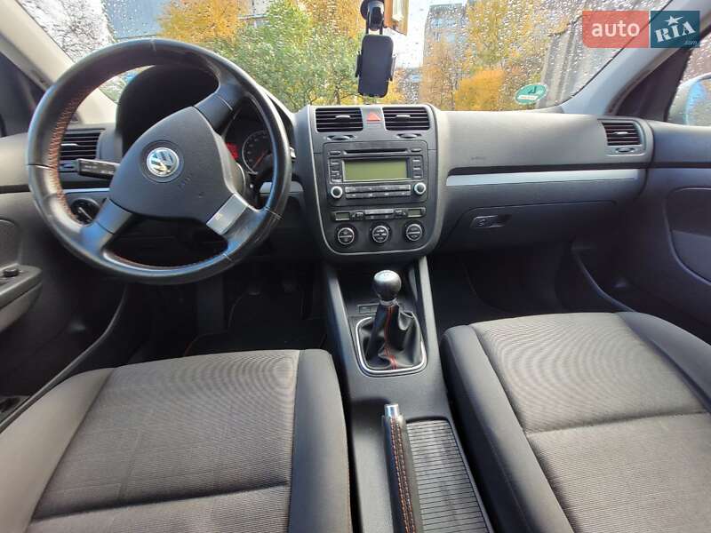 Хэтчбек Volkswagen Golf 2006 в Луцке фото 7 Хэтчбек Volkswagen Golf 2006 в Луцке